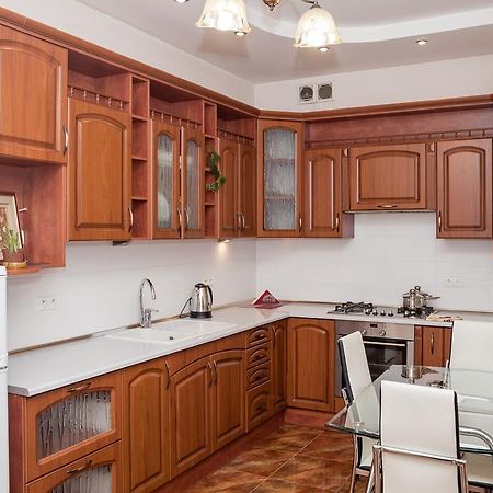利沃夫Dorosh Apartamet公寓 外观 照片
