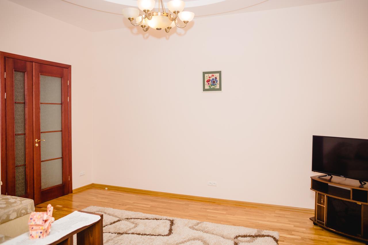 利沃夫Dorosh Apartamet公寓 外观 照片